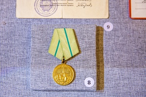 Медаль За оборону Ленинграда К. В. Введенскому