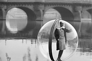 Bubble on Seine B&W, 1963 © Мелвин Соколски
