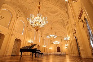 Белый зал Мраморного дворца